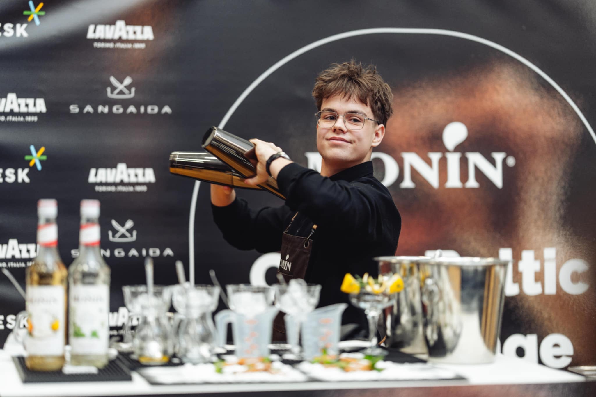 81fa0c57 a613 44ff b519 1ef36ad5c85b