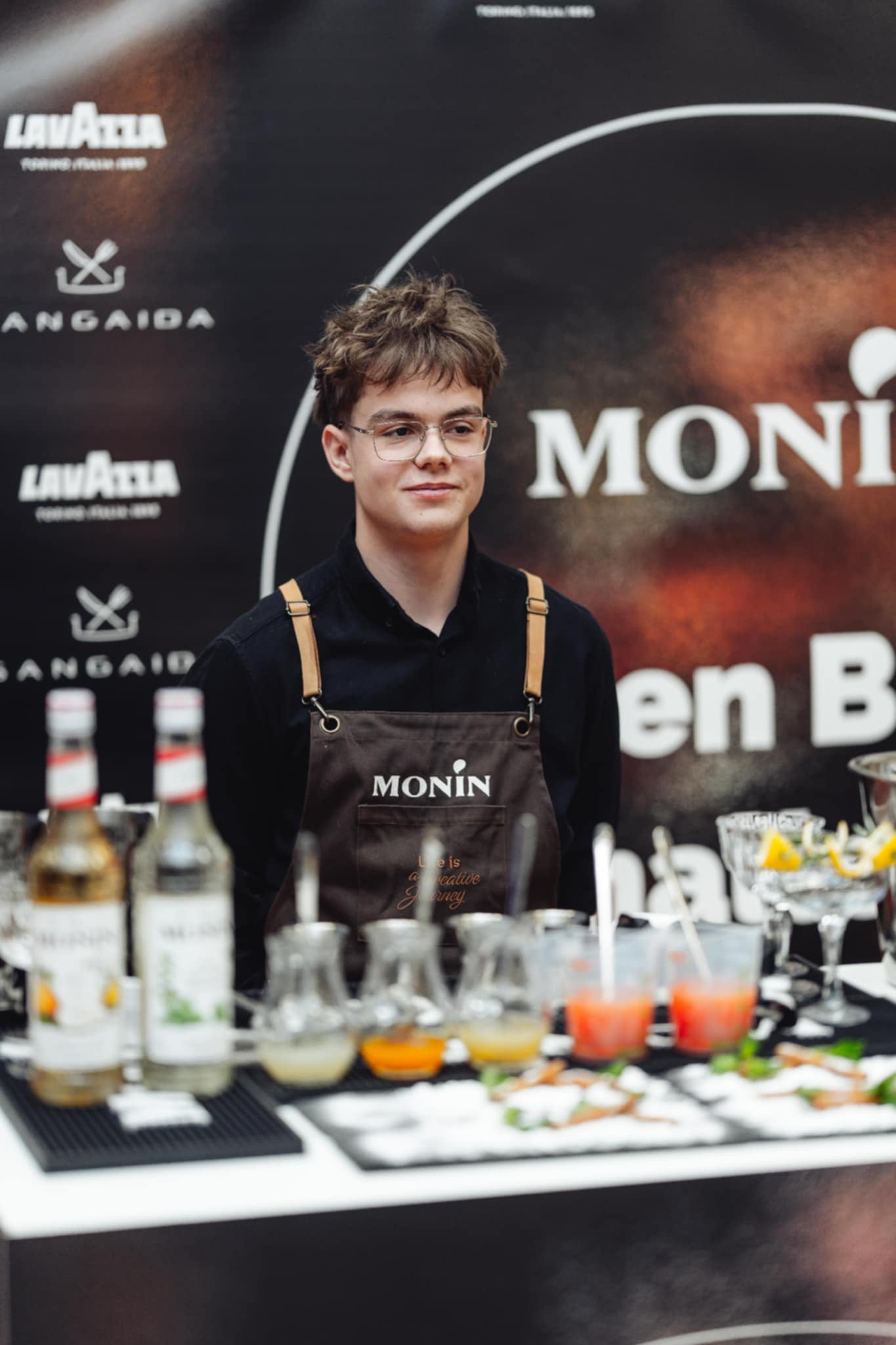 d914ade5 077d 44bd 8812 fcd084fc5bd4